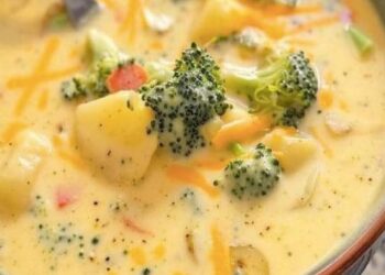 Unfassbar lecker, Brokkoli Kartoffel Suppe in 20 Minuten gekocht