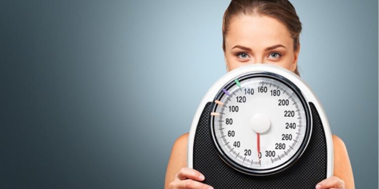 3 Rezepte mit Natron zum Verbrennen von Bauchfett