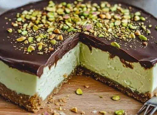 Dubai Käsekuchen mit 100 g Pistazien, schmeckt jedem!