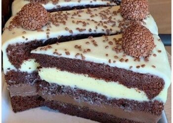Schoko-Vanille-Schichtkuchen,Sehr saftig und cremig zugleich