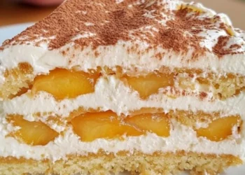 Pfirsich-Schmand-Kuchen – Fruchtig & Cremig!