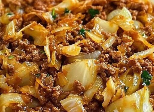 Eine Pfanne die mann immer essen konte, Spitzkohlpfanne mit Hackfleisch!