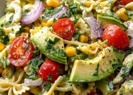 Alles nur 300 Kalorien, Nudel Avocadosalat ein gesunder Sattmacher