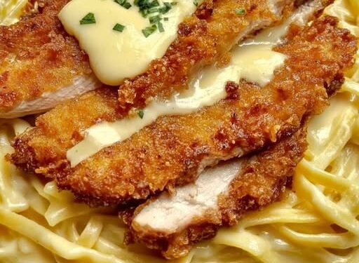 Knuspriges Hähnchen mit cremige Pasta in 20 Minuten gemacht!