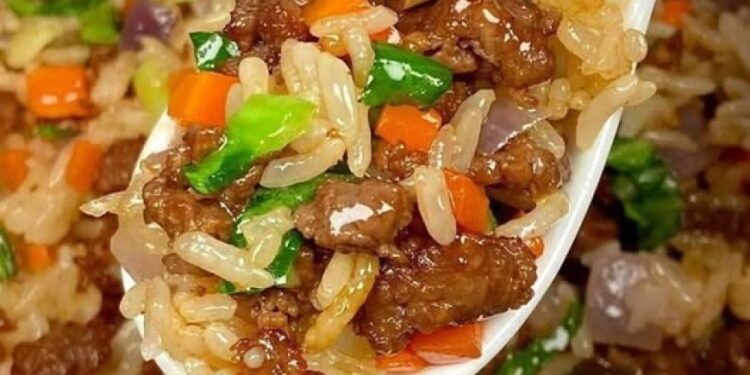 Reis Hackfleisch Pfanne mit Paprika in 15 Minuten gemacht!