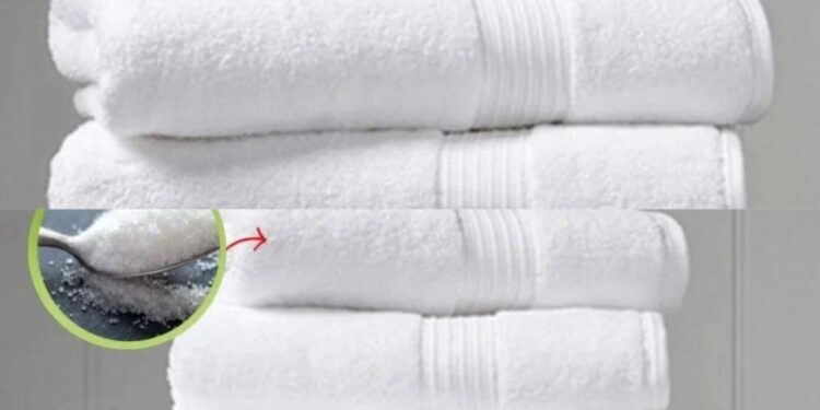 Nur 1 Esslöffel in der Waschmaschine reicht für eine weiße und makellose Wäsche