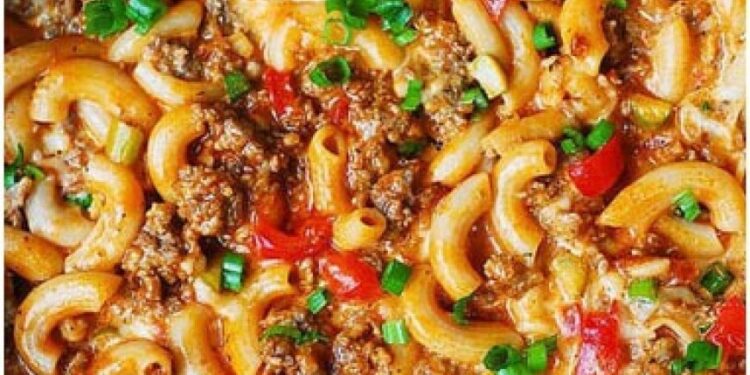 Cremige Rahmnudeln mit Hackfleisch – Fertig in nur 15 Minuten