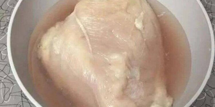 Kann man die Hühnerreste noch bedenkenlos essen?