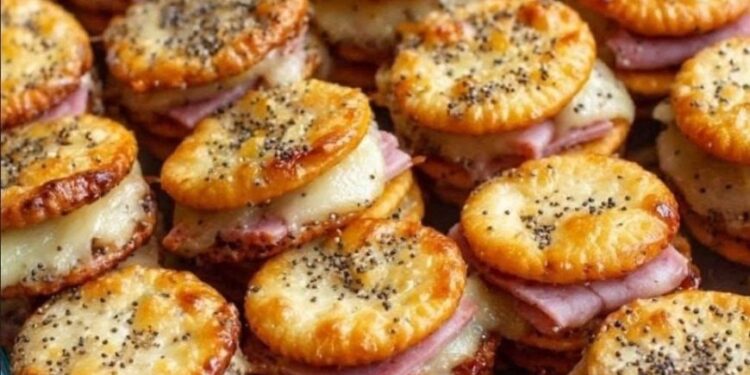 RITZ CRACKER PARTY-SANDWICHES