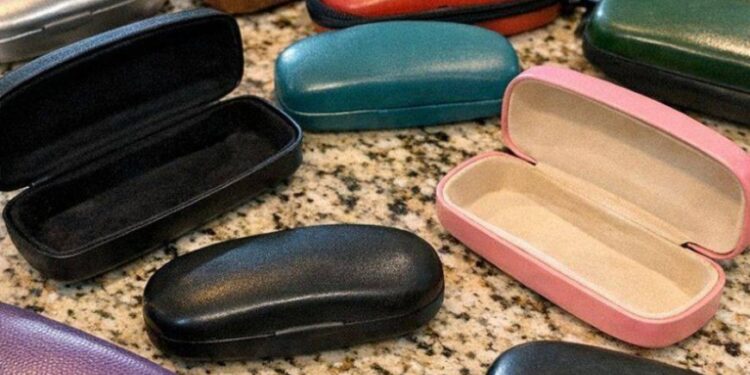 Die meisten Leute werfen sie weg. 10 clevere Ideen zur Wiederverwendung alter Brillenetuis