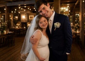 Mein bester Freund hat meine Schwester mit Trisomie 21 geheiratet – während sie um ihr Leben kämpfte, reichte er mir einen Vertrag und flüsterte: „Jetzt wirst du verstehen, warum ich sie WIRKLICH ausgewählt habe …“